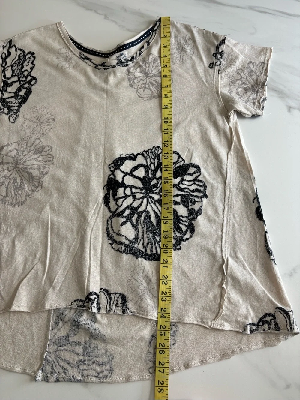 Pilcro Cream Short Sleeve Tee with Black Floral Print linen blend XS - Picture 8 of 8